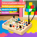 Painel de Atividades Montessori com Luzes LED e Tema de Fazenda – Brinquedo Educativo de Madeira | CRIATIVAE